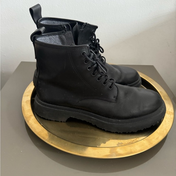 Mens Black Leather Camper Boots - Picture 3 of 3